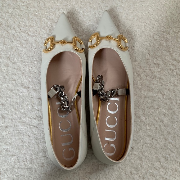 Gucci cream leather Mary Jane’s with silver metallic strap and gold horsebit - Picture 1 of 5